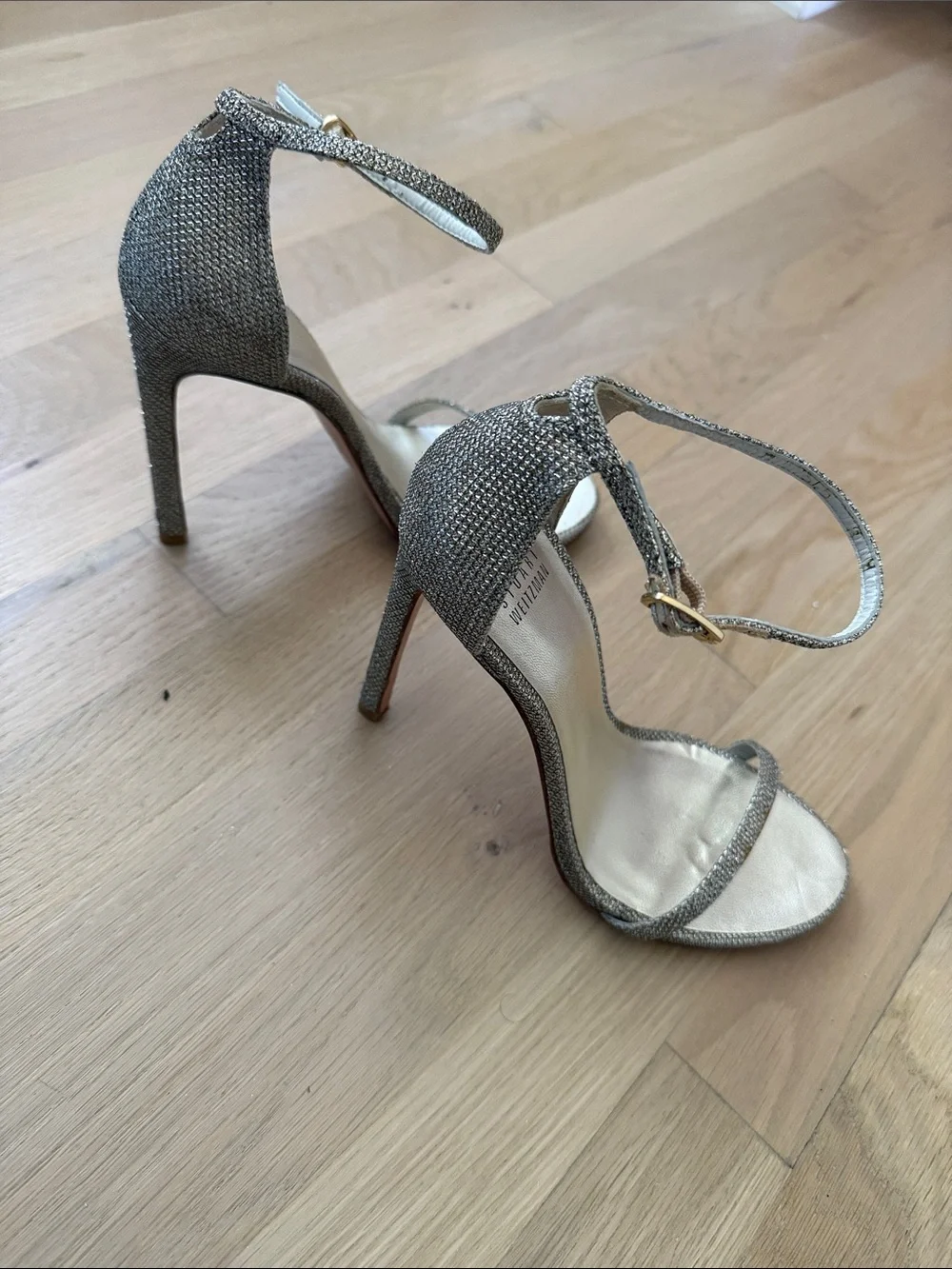 Stuart Weitzman chic stuart
